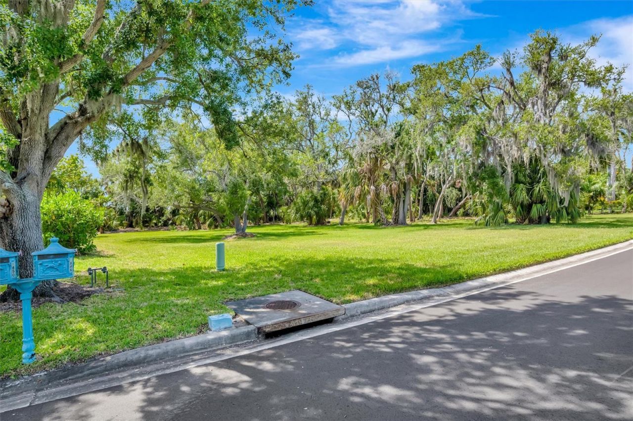1846 Amberwynd Circle W, Palmetto, FL 34221 Photo