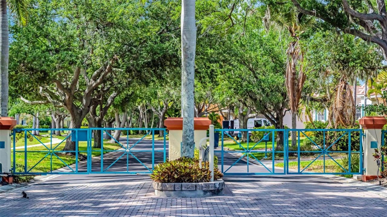 1846 Amberwynd Circle W, Palmetto, FL 34221 Photo