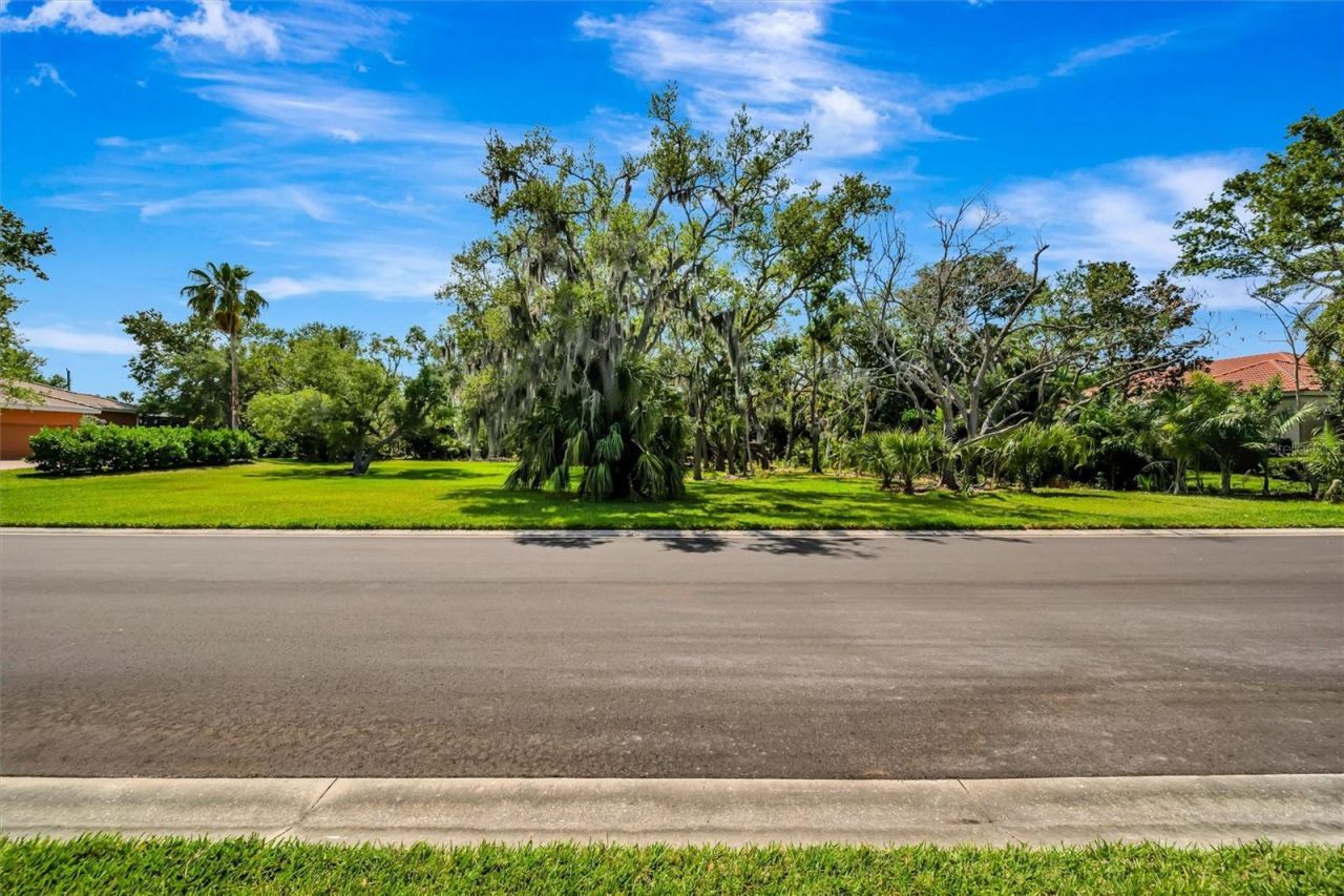 1846 Amberwynd Circle W, Palmetto, FL 34221 Photo