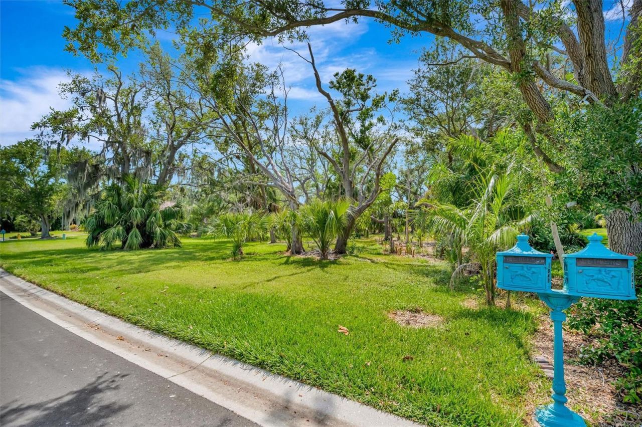 1846 Amberwynd Circle W, Palmetto, FL 34221 Photo
