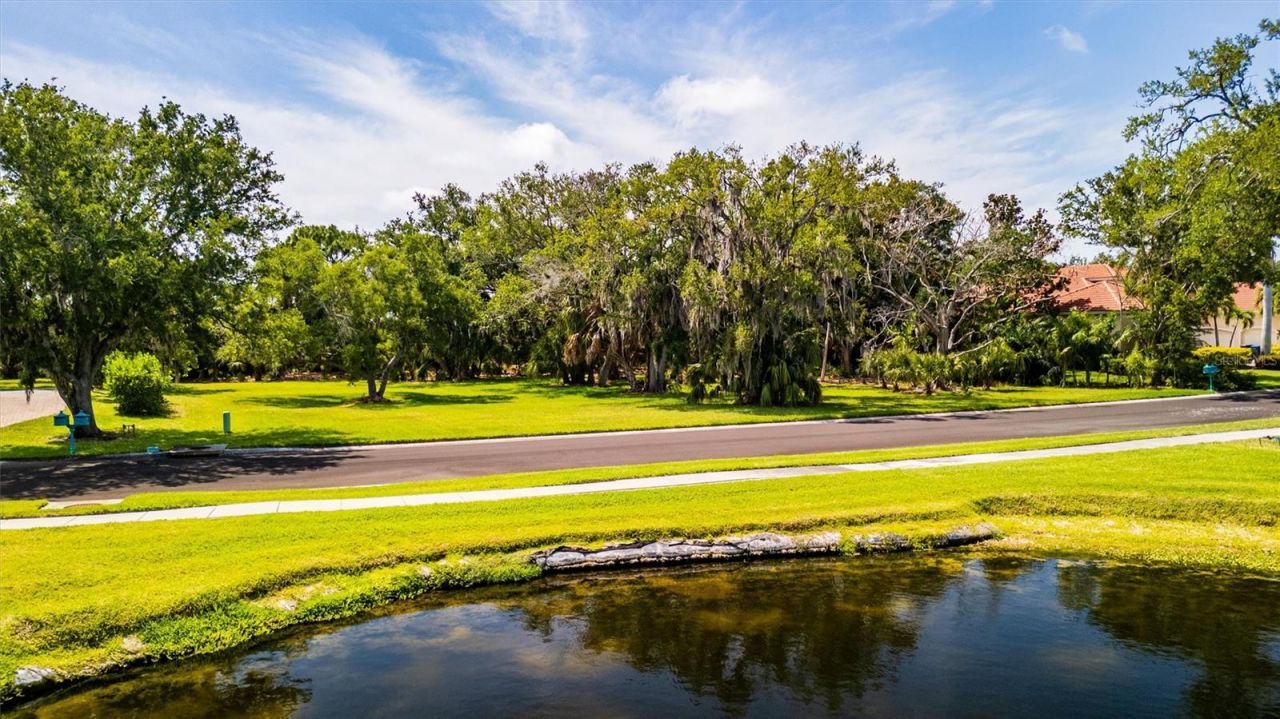 1846 Amberwynd Circle W, Palmetto, FL 34221 Photo