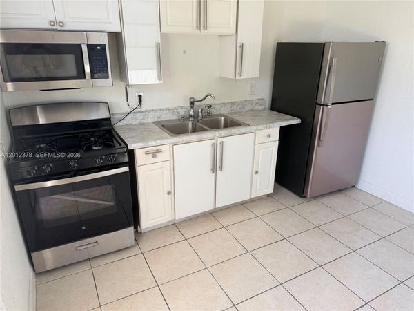 3620 NW 19th St , Unit 3, Miami, FL 33125