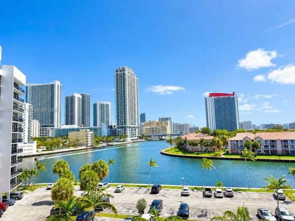 200 Leslie Dr, Unit 624, Hallandale Beach, FL 33009