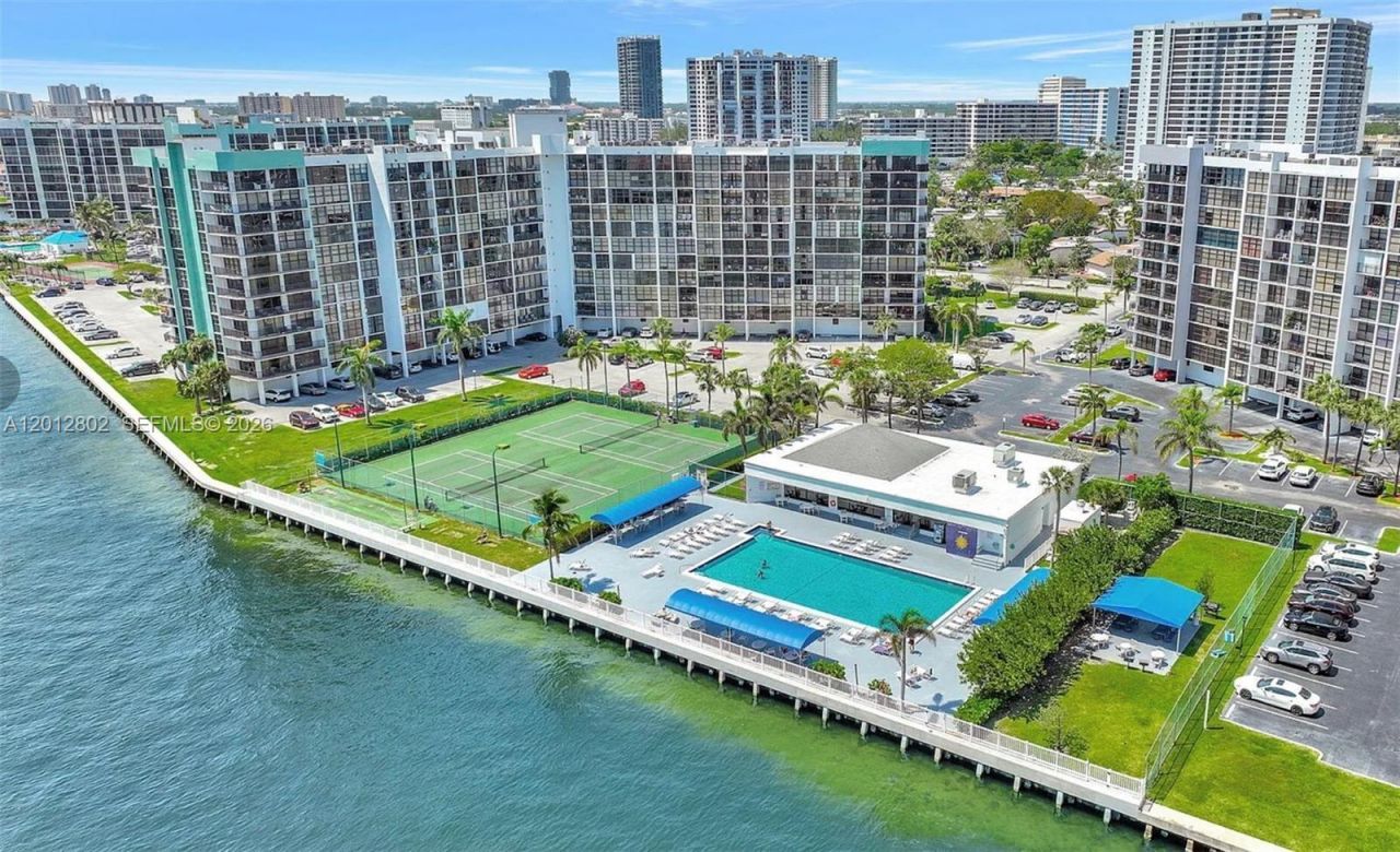 200 Leslie Dr, Unit 624, Hallandale Beach, FL 33009 Photo