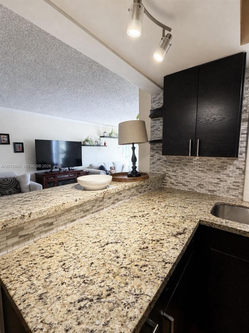 200 Leslie Dr, Unit 624, Hallandale Beach, FL 33009 Photo