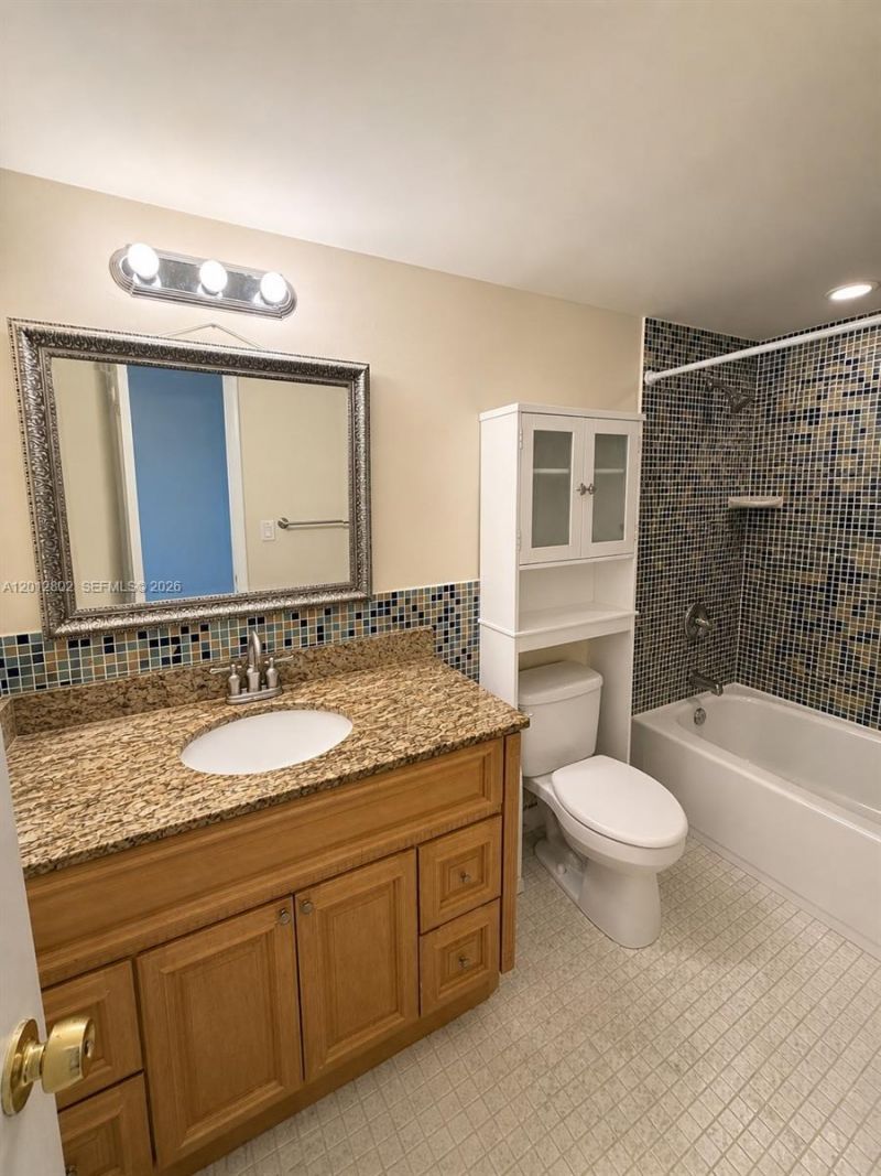 200 Leslie Dr, Unit 624, Hallandale Beach, FL 33009 Photo