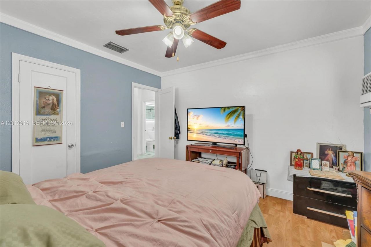 79 NW 143rd St, Miami, FL 33168 Photo