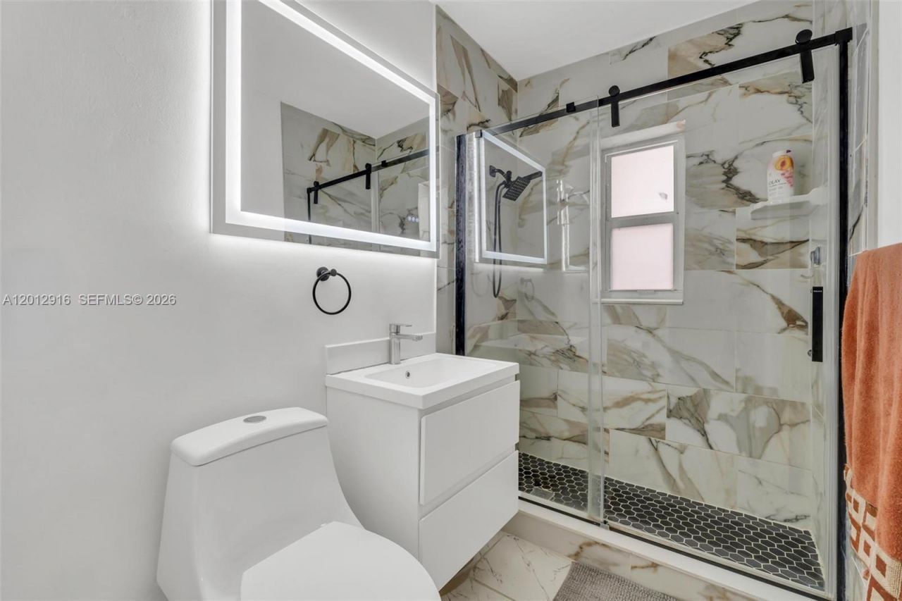 79 NW 143rd St, Miami, FL 33168 Photo