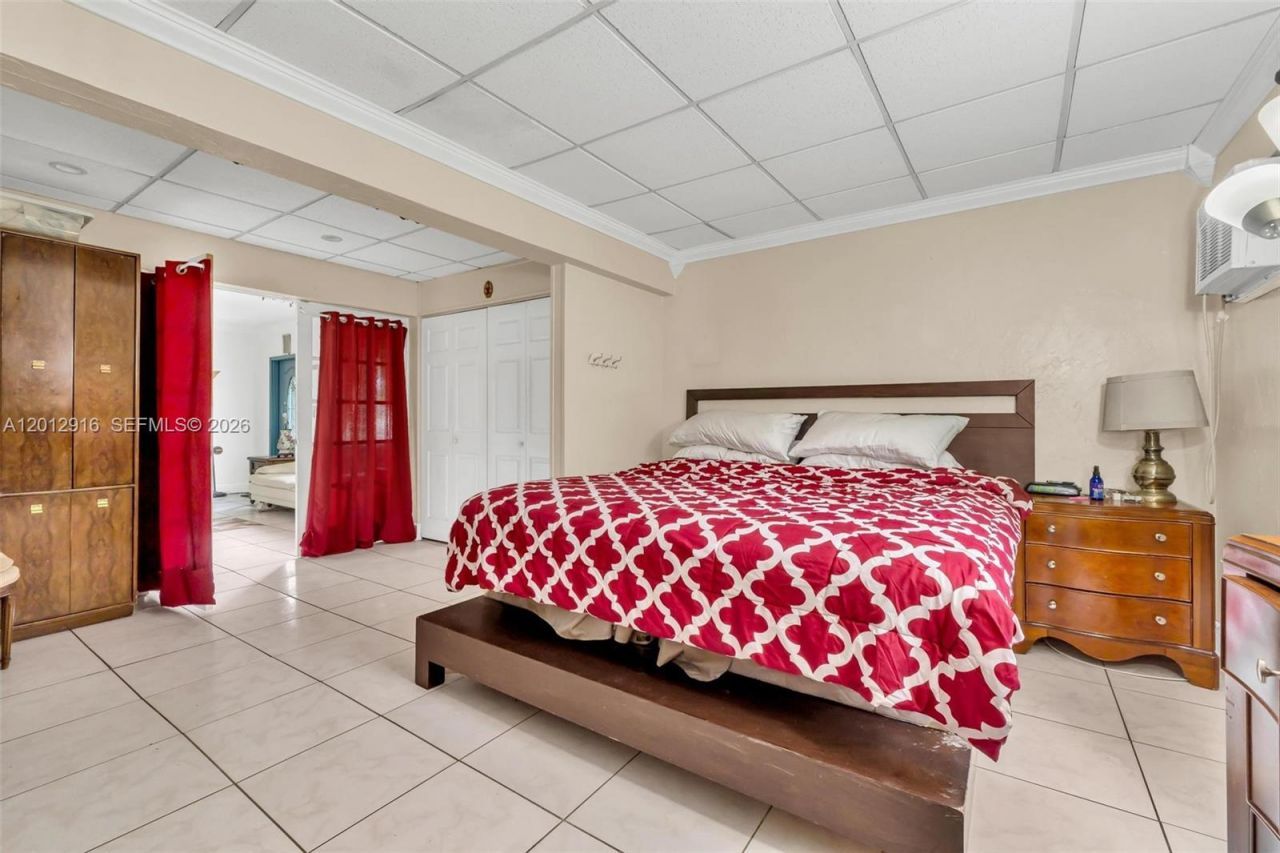 79 NW 143rd St, Miami, FL 33168 Photo