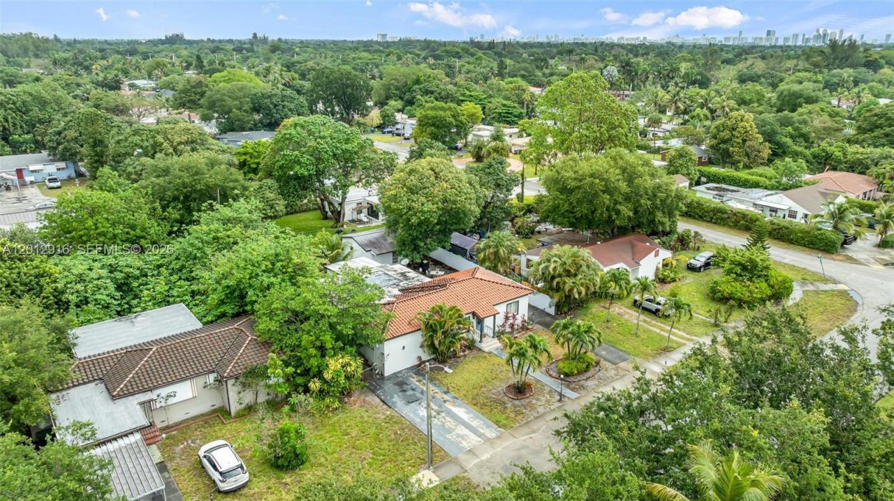 79 NW 143rd St, Miami, FL 33168 Photo