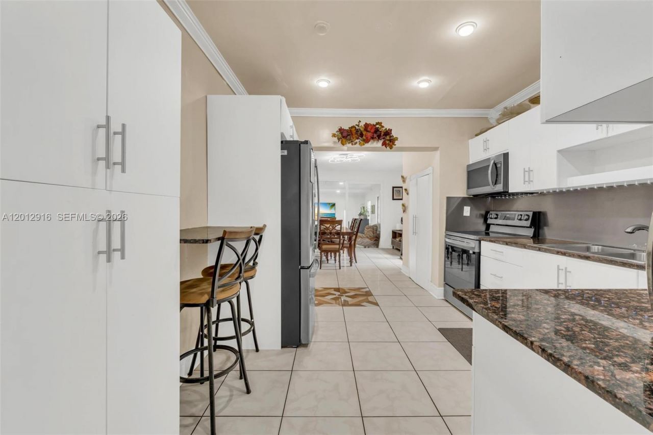 79 NW 143rd St, Miami, FL 33168 Photo