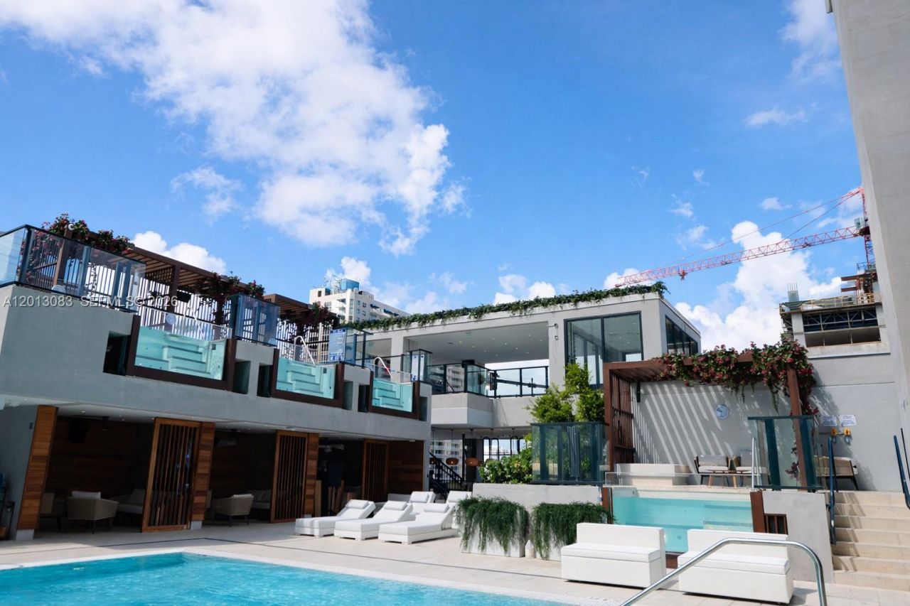 20 NE 11 St, Unit 3403B, Miami, FL 33132 Photo