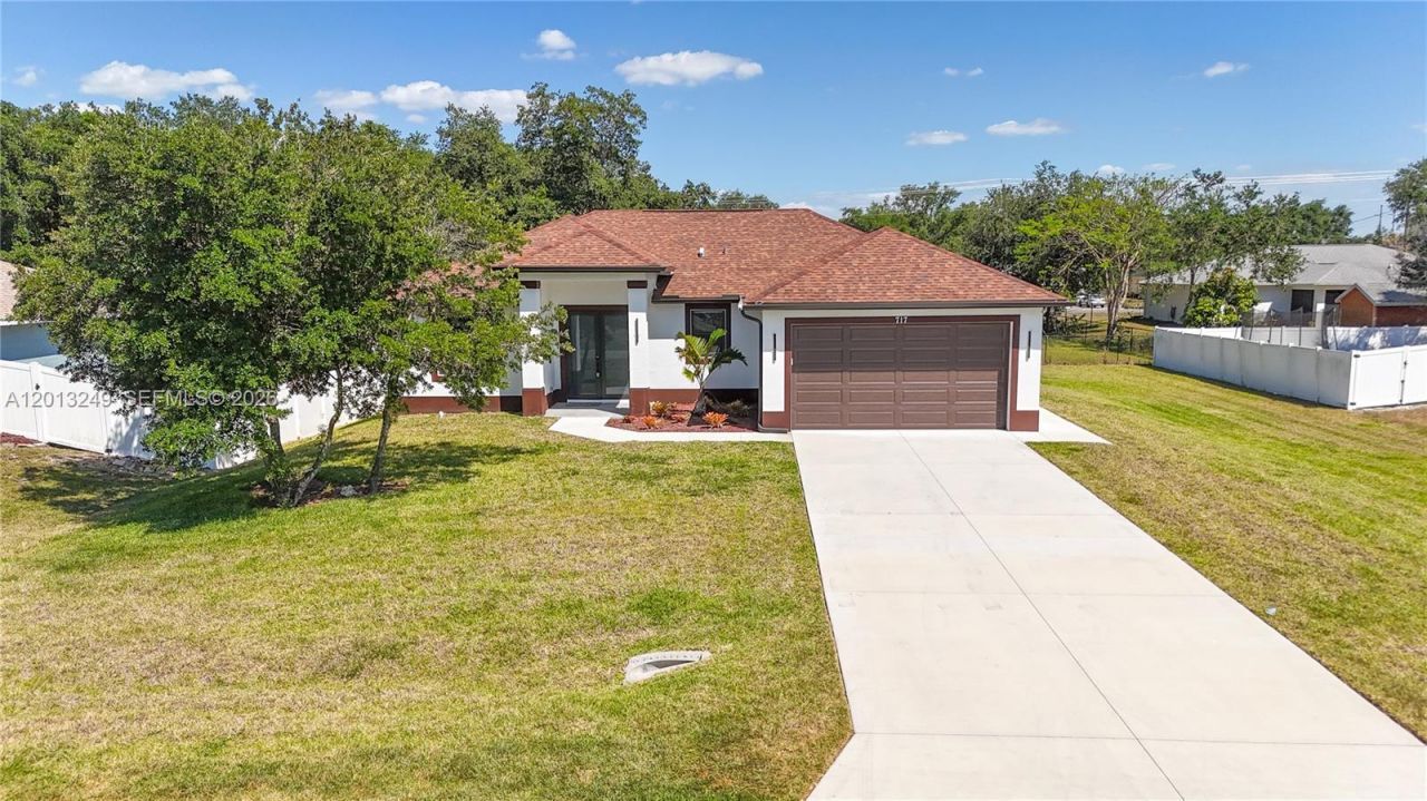 717 Zendor Ave, Fort Myers, FL 33913 Photo