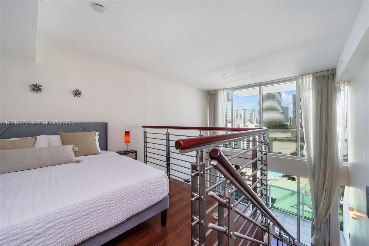 41 SE 5th St , Unit 1003, Miami, FL 33131 Photo