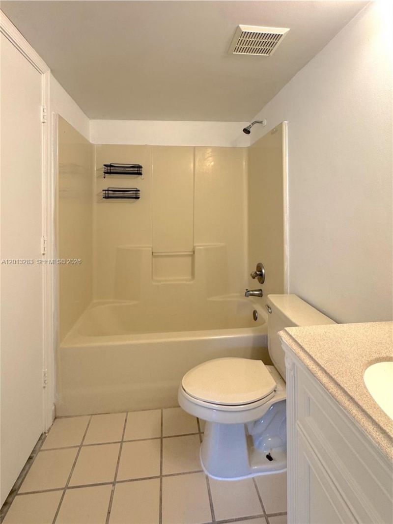 3610 N 56th Ave , Unit 218, Hollywood, FL 33021 Photo