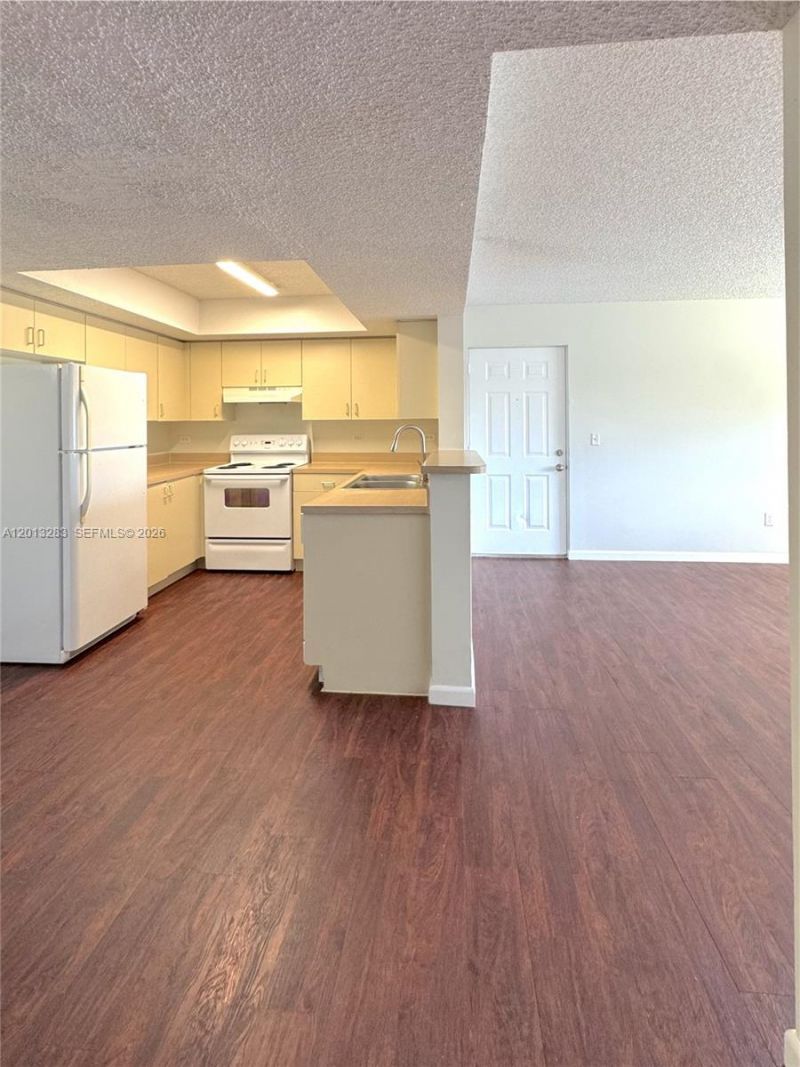 3610 N 56th Ave , Unit 218, Hollywood, FL 33021 Photo