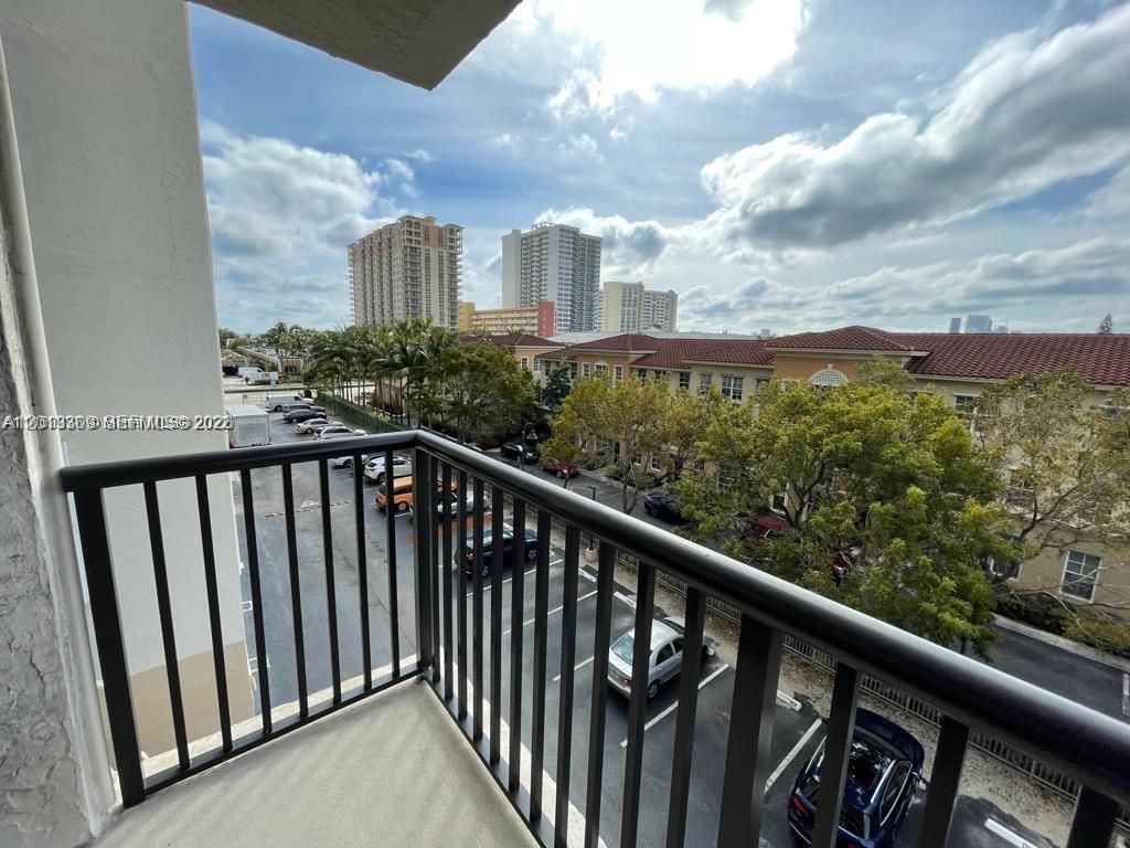 2049 S Ocean Dr, Unit East401, Hallandale Beach, FL 33009 Photo