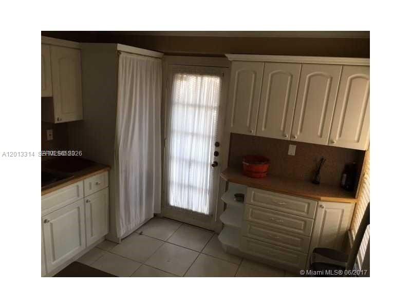 10794 N Kendall Dr, Unit B23, Miami, FL 33176 Photo