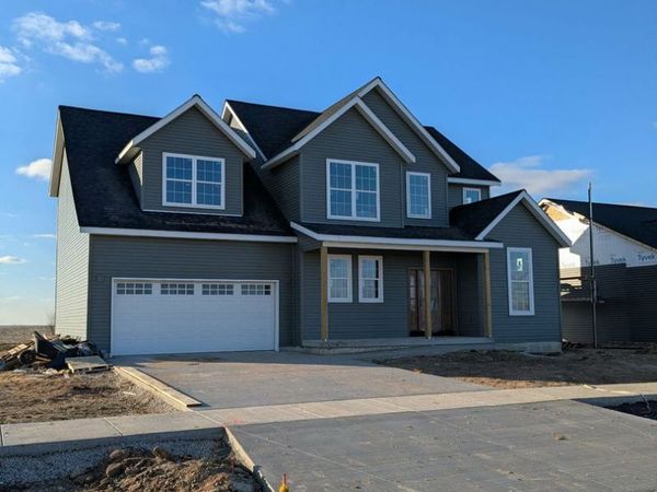 675 S Regulators Street , Rochelle, IL 61068