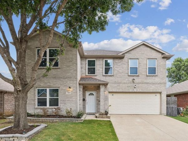 1016 Aviary, Aubrey, TX 76227