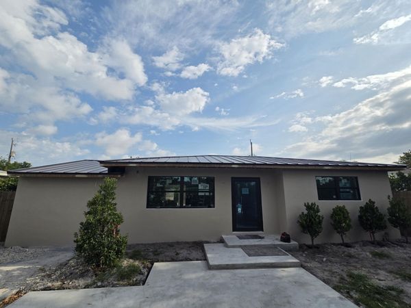 329 Laurie Road, West Palm Beach, FL 33405