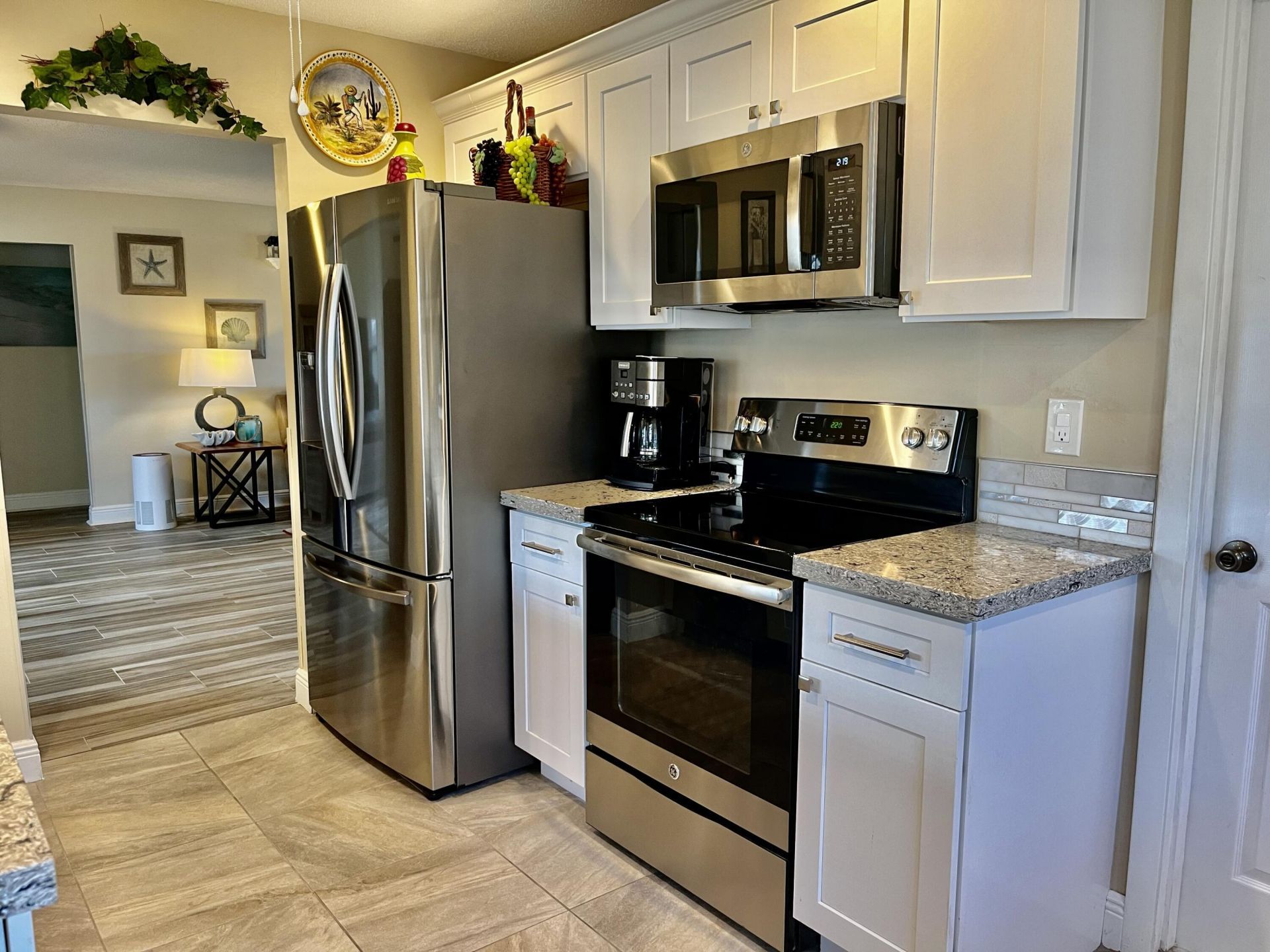 2398 SW 9th Avenue N, Boynton Beach, FL 33426 Photo