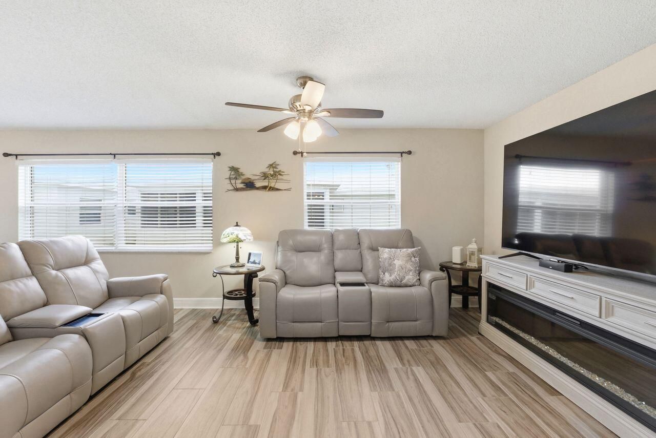 2398 SW 9th Avenue N, Boynton Beach, FL 33426 Photo