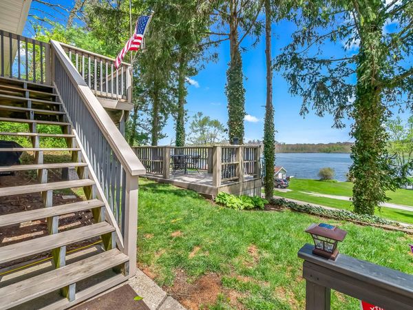1050 Earlyn Drive, Hillsdale, MI 49242