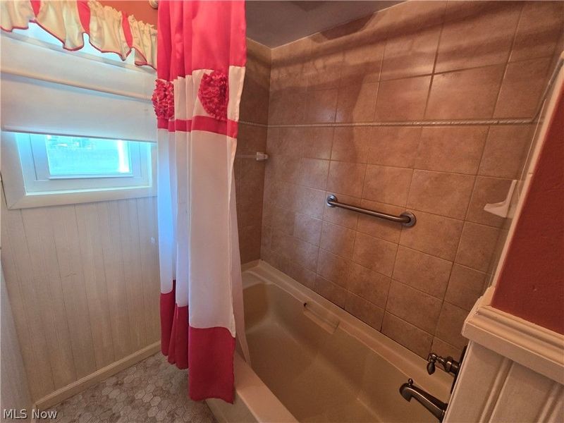3923 Lake Road, Youngstown, OH 44511 Photo 15