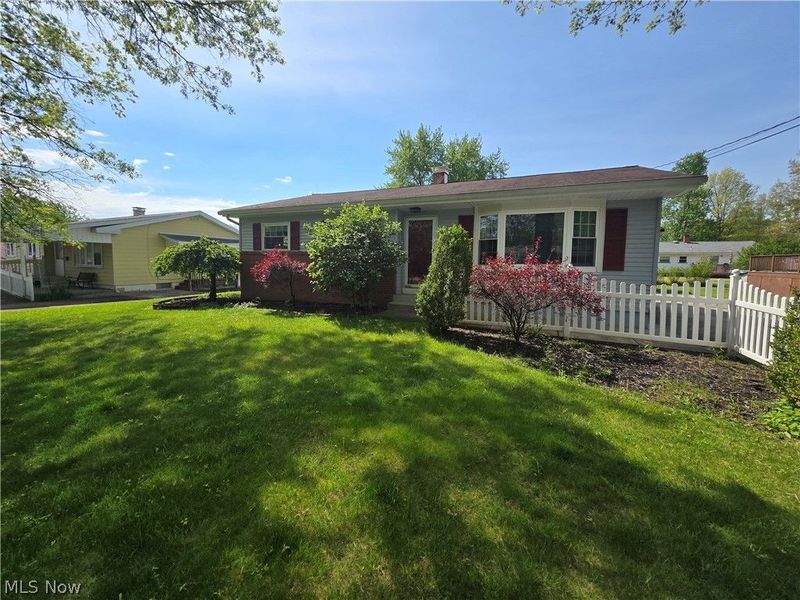 3923 Lake Road, Youngstown, OH 44511 Photo 2