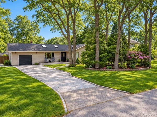 27 Canvasback Lane, East Quogue, NY 11942