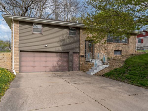 110 S Belmont Drive, Mankato, MN 56001