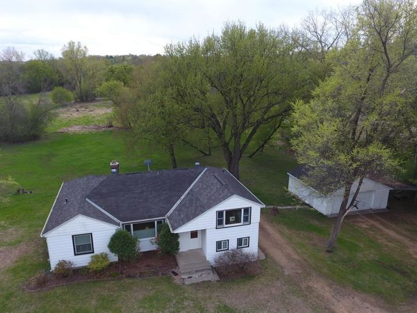 10715 Old Co Rd 15 , Plymouth, MN 55441