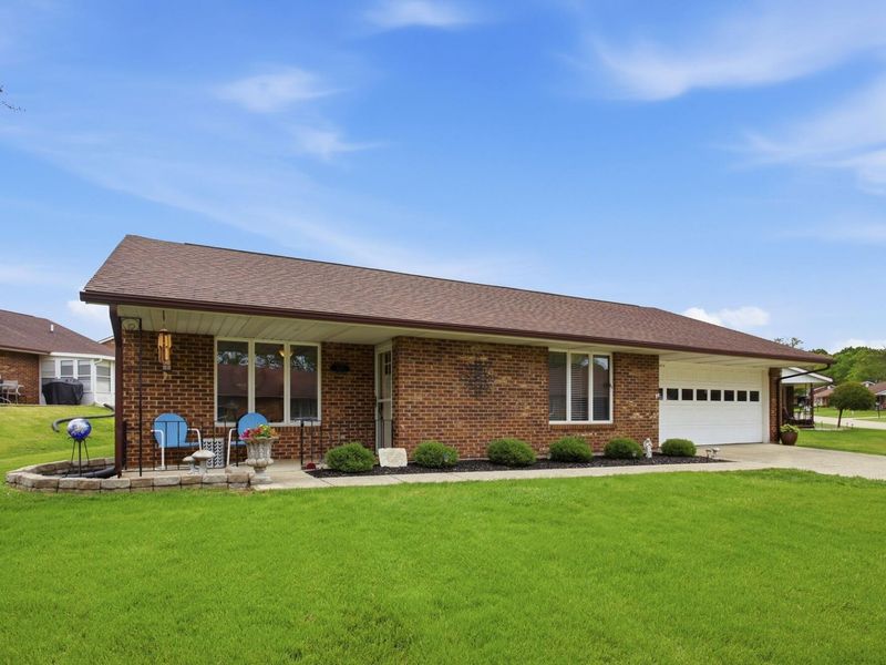 3113 E Brixton Drive, Springfield, OH 45503 Photo 2