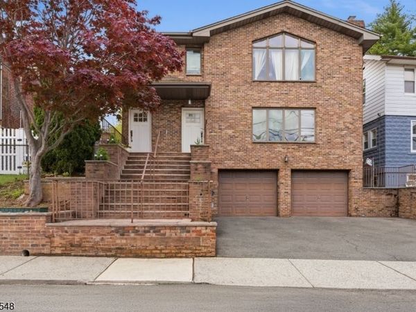 767 Kingsland Ave, Ridgefield, NJ 07657