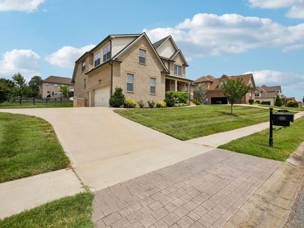 207 Manscoe Pl, Clarksville, TN 37043