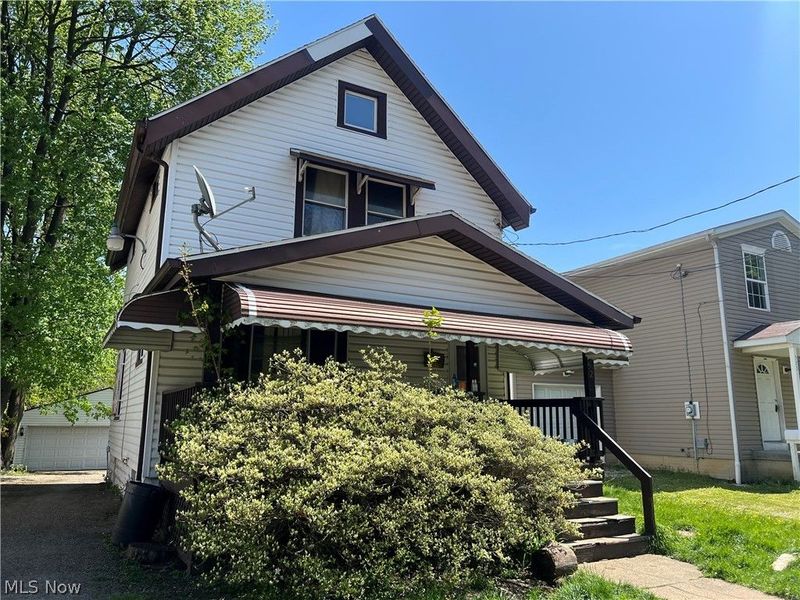 521 Elbon Avenue, Akron, OH 44306 Photo 2