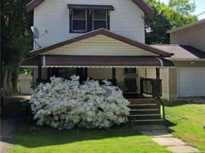 521 Elbon Avenue, Akron, OH 44306 Photo 3