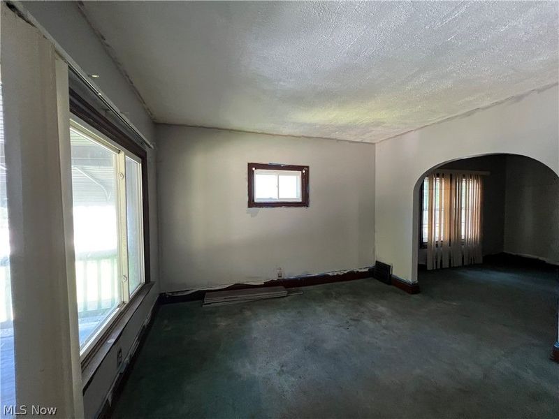 521 Elbon Avenue, Akron, OH 44306 Photo 6