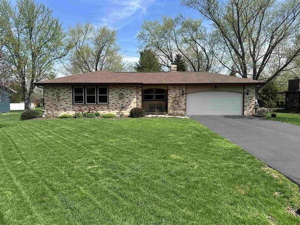 1075 ALDRIN Road , Rockton, IL 61072