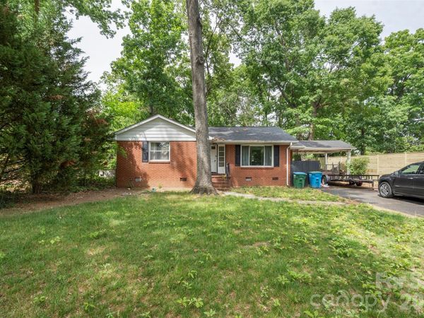 706 Brian Circle , Pineville, NC 28134