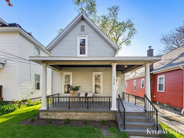 1526 Coit Avenue NE, Grand Rapids, MI 49505