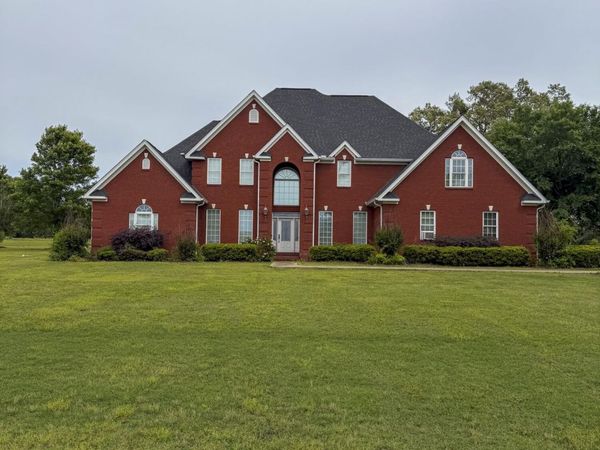 201 Quail Ridge, West Point, MS 39773