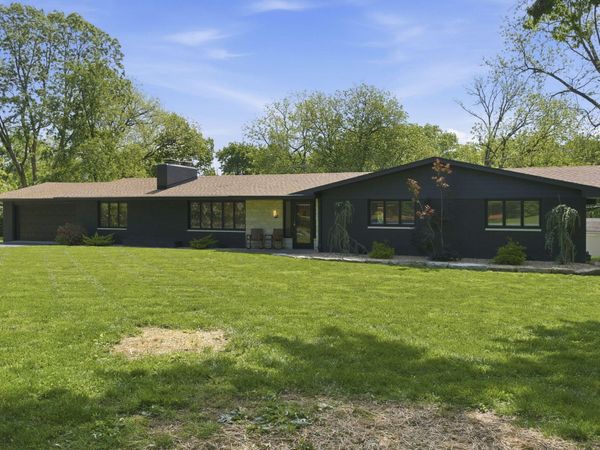 2304 S Inglewood Road, Springfield, MO 65804
