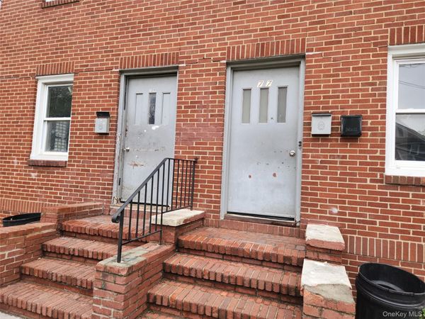 77-79 Albermarle Avenue , Hempstead, NY 11550