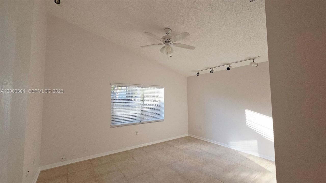 3247 NW 123rd Ave, Sunrise, FL 33323 Photo