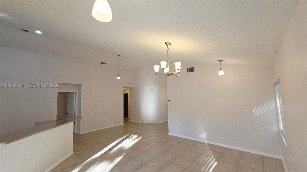 3247 NW 123rd Ave, Sunrise, FL 33323 Photo