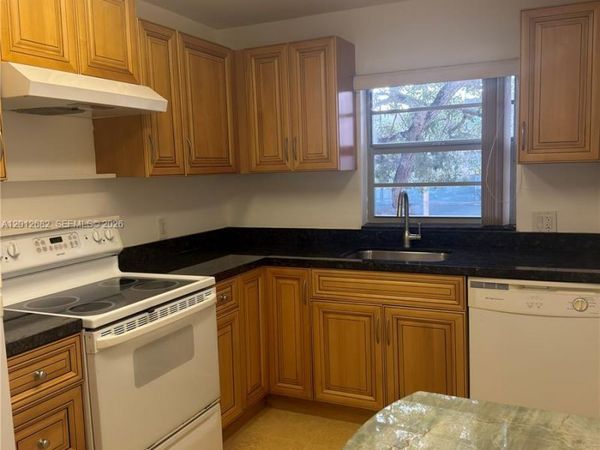 7757 SW 86th St , Unit C-213, Miami, FL 33143