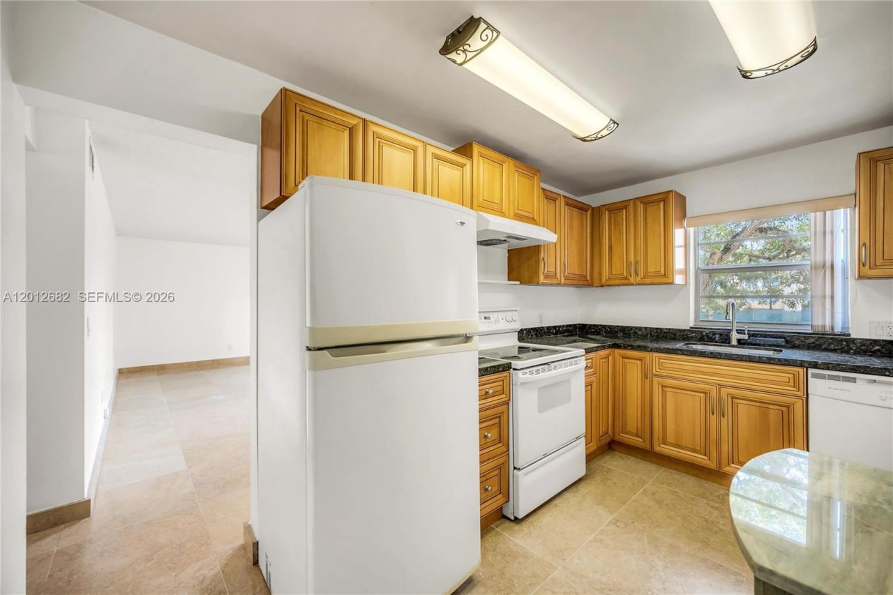 7757 SW 86th St, Unit C-213, Miami, FL 33143 Photo