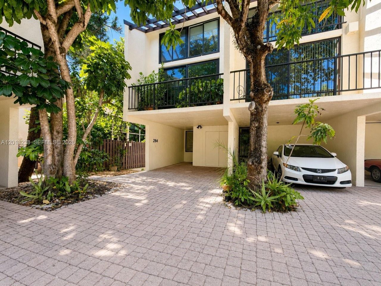2984 Mary St, Miami, FL 33133 Photo